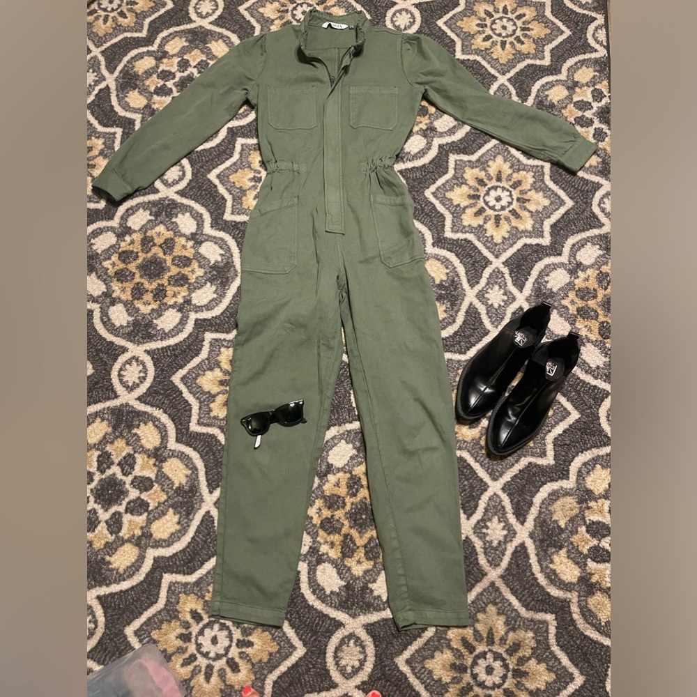 Baukjen green jumpsuit